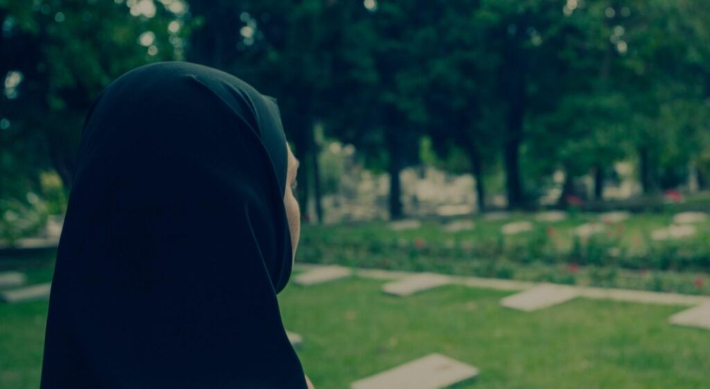 Can Females follow a Janāzah procession?